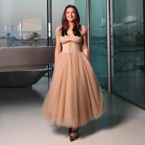 Dhvani Bhanushali Instagram - Princesscy inside out 🤎
@iifa

👗- @zeenazaki
📸 - @jaysamuelstudio 
👠 - @fendi 

#IIfaAwards2022