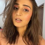 Dhvani Bhanushali Instagram – What is coming is better 💕
.
#NewThangs #NewBeginnings #ItsPink