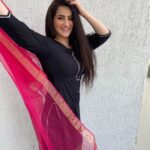 Diana Khan Instagram - Tere dil mei meri saanson ko panaah mil jaaye✨ Tere ishq mei meri jaan fanaah ho jaaye❤️