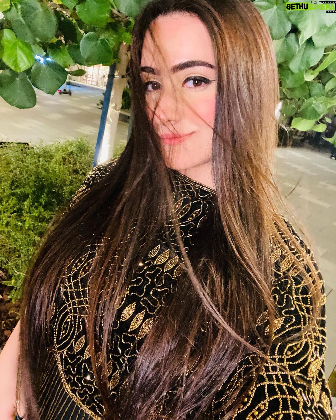 Diana Khan Instagram - Maine tujhe dekha👀❤️🔥 The Palm Jumeirah, Dubai, UAE