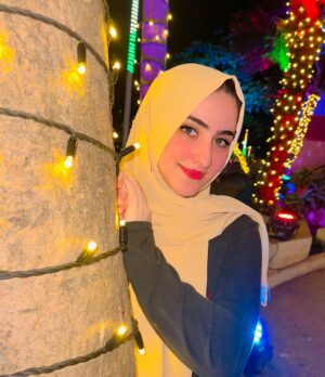 Diana Khan Instagram - 🌙