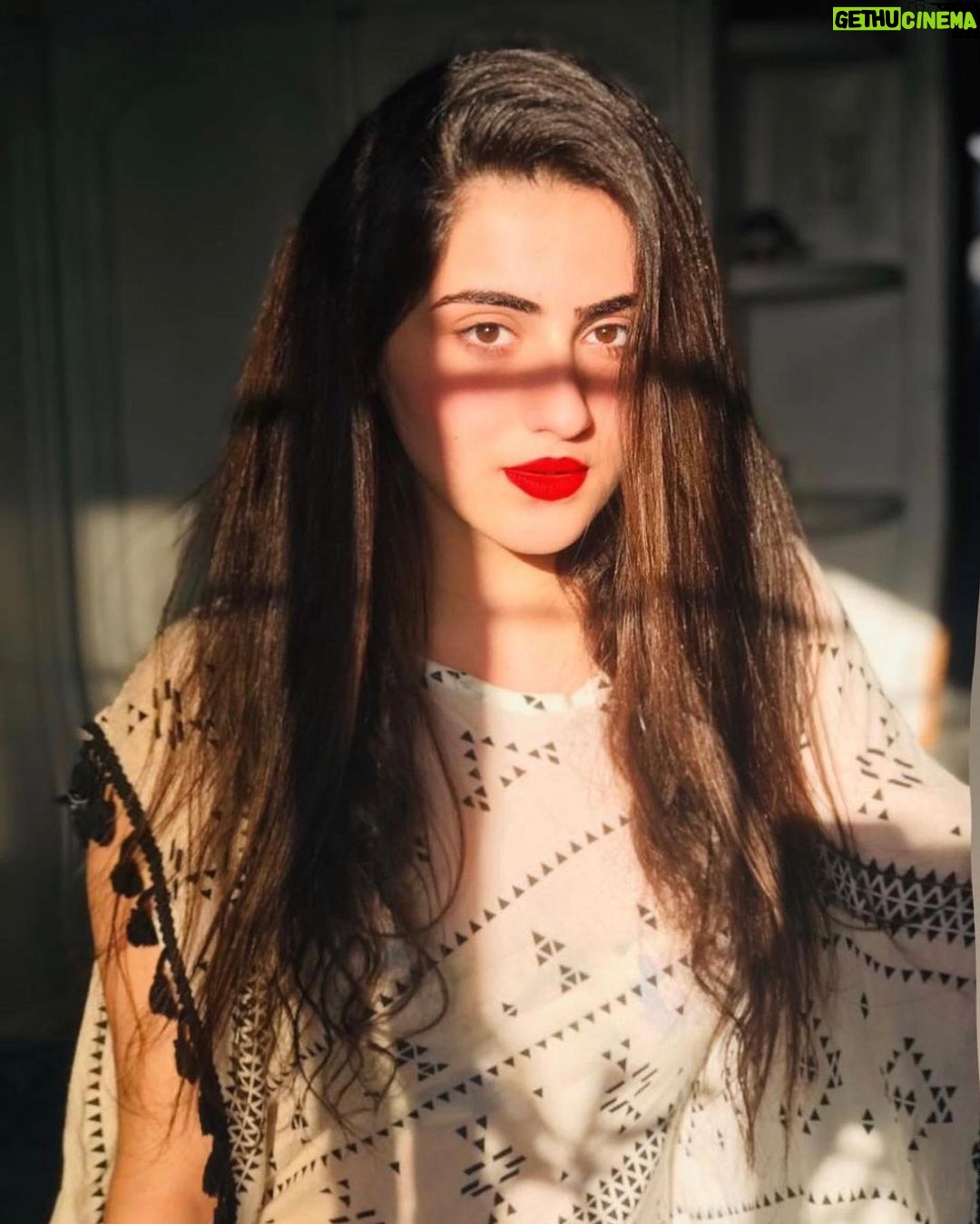 Diana Khan Instagram - Chotey mai nikli bornfire❤️🔥