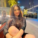 Diana Khan Instagram - Dooset daram ❤️‍🔥 #dubaisoon🇦🇪 Downtown Dubai