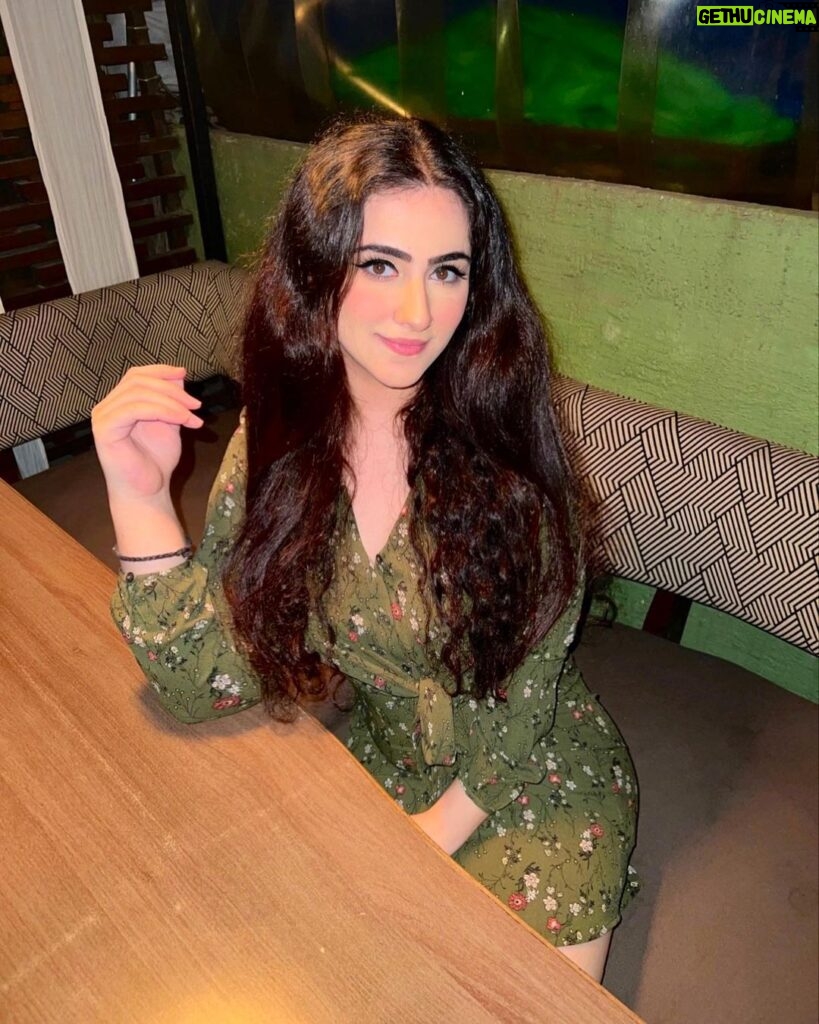Diana Khan Instagram - Brown eyes that loved without a trace of fear🖤 The Terrace