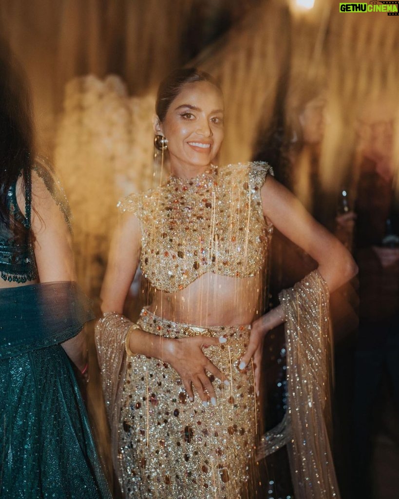 Diipa Khosla Instagram - Gilded in Gold 🪄 To see a room filled with South Asians all absolutely crushing it in the their respective fields in the US filled my heart with so much pride and joy. I loved every single conversation I had last night and I leave New York with new found optimism and excitement of what all is to come..🥹✨ Bye for now NYC, be back soon❤️ Pierre Hotel Manhattan