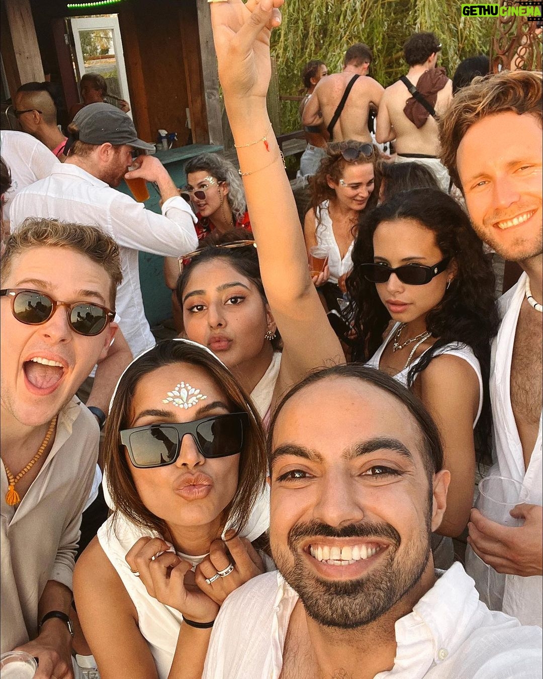 Diipa Khosla Instagram - Bringing the Sicilian drama for @dolcegabbana