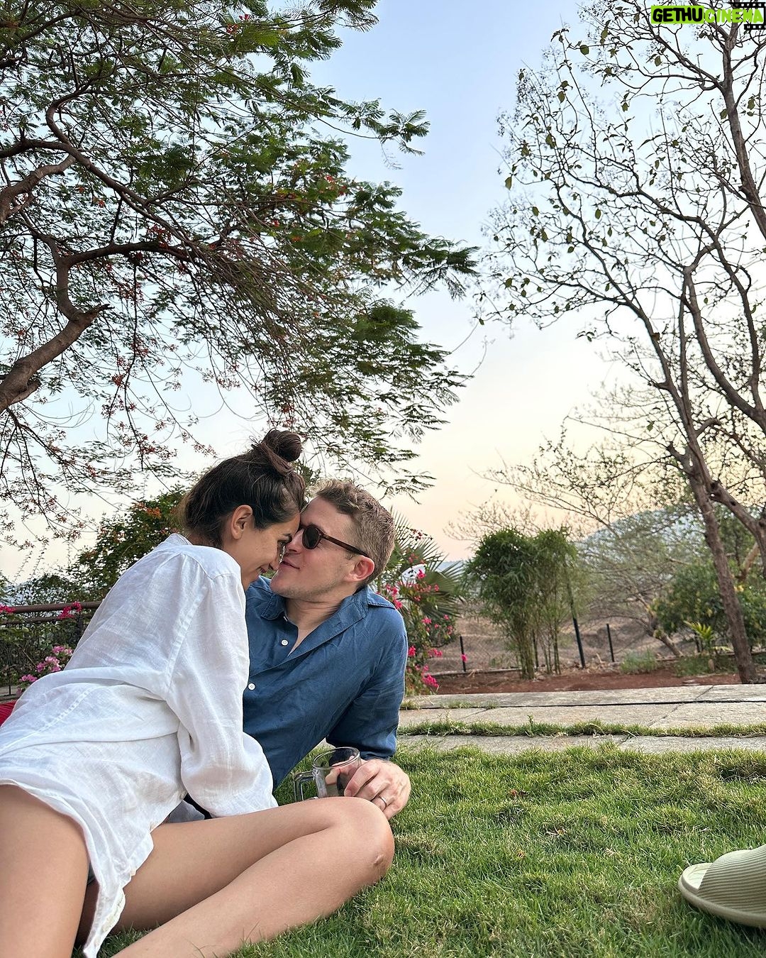 Diipa Khosla Instagram - 🧜‍♀️🖤 A red lip after ages for celebrating