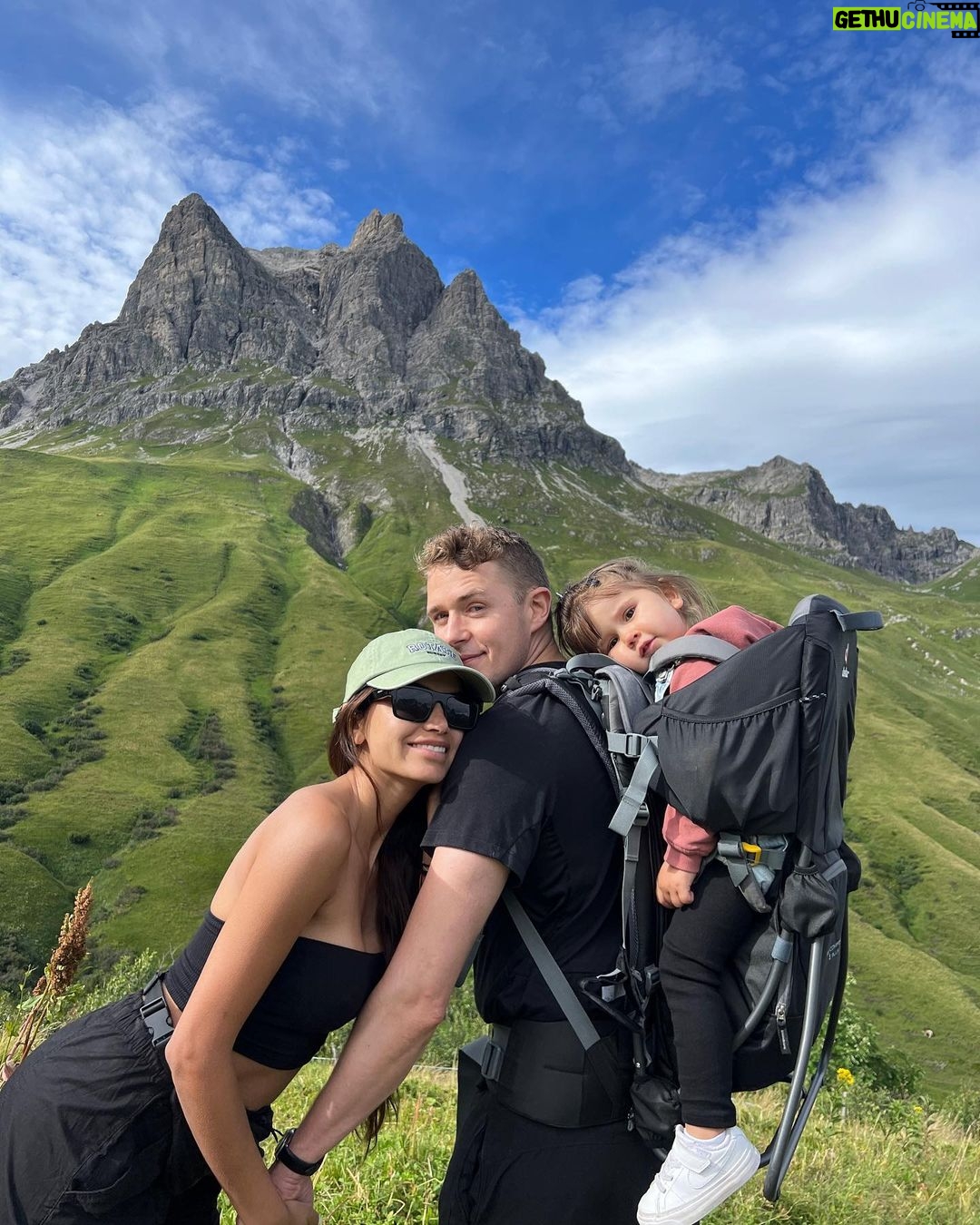 Diipa Khosla Instagram - From @chalet.bella with love 💌 A postcard from our holidays in the alps ⛰️☀️🌳🥾