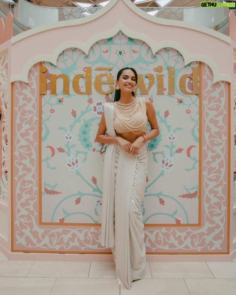 Diipa Khosla Instagram - Day 1 🤎 Today (Day 2) is your last chance to meet Momi & Me at our @indewild Diwali London Pop-up 🪔🇬🇧 Meet us today: ⏰ Sat, 2 - 3 PM 📍 @westfieldlondon, White City, opposite Boots & SoaceNK Thanks to the amazing team: Wearing @siddartha_tytler Jewellery by @reddotjewels Shoes @ysl Make-up @saps.slap Momi’s wearing @tilfi_banaras Hair @johanjohn_ Photos by @indiabharadwaj Westfield White City