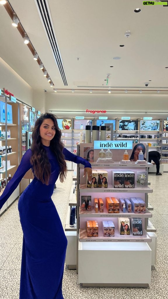 Diipa Khosla Instagram - WHAT. A. MOMENT!! 😱😱 @indewild has officially launched with @tirabeauty and I’m so proud to see our first ever offline retail shelf 🥹🤎 Mumbai Crew, you can now shop indē wild on tirabeauty.com & in stores!! 🥰🥰 📍 Tira, Jio World Drive 📍 Tira, Infiniti Mall Malad & Send me pictures if you see us 🤎🤎