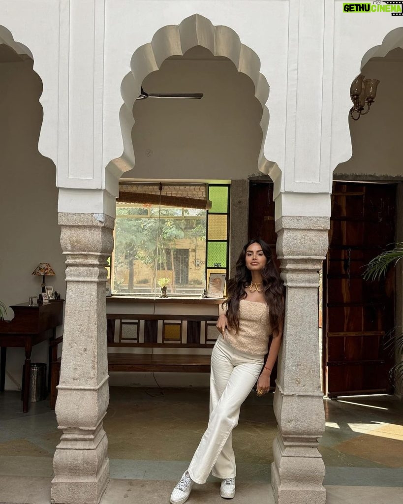Diipa Khosla Instagram - Postcards from Jaipur 💌 I had such a beautiful stay with @stayvista_official at their “Kanak Vila” and loved everything from the property to the food (especially the dal😜) 🤞🏽 Can’t wait to be back 🥰