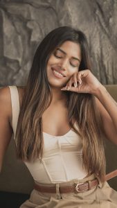 Dimpi Sanghvi Instagram - NYKAA FREEDOM SALE IS LIVE 🧡 so go & make the most of it by shopping your monsoon skin are essentials at discounted prices. Here are my top 4 recommendations which has helped me fight dryness & dullness during the monsoon- 1 - Bioderma Sebium Gel Moussant: 2 - Plum Vitamin C Serum: 3 - Neutrogena Bright Boost Gel Cream: 4 - Reequil Ultra Matte Dry Touch Sunscreen: Shop my top monsoon skin picks from @mynykaa & get that healthy and glowing skin you’ve always wanted. 💖 #Ad #MonsoonSkincare #NykaaMonsoonSkincare #RainySeasonSkincare #NykaaBeautyTips #MonsoonMustHaves #NykaaSkincare #RainyDaySkincare #MonsoonBeautyEssentials #NykaaMonsoonGlow #MonsoonSkinCareRoutine #NykaaMonsoonDeals #MonsoonSkinProblems #NykaaMonsoonSpecial #RainyDayBeautyEssentials #NykaaMonsoonOffers #MumbaiBeautyInfluencers #DimpiSanghvi
