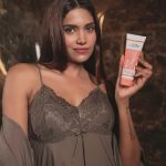 Dimpi Sanghvi Instagram - #Claimyourpleasure just like me by picking your intimacy products only from @mschief.in My personal favourite is their Tea & Peach lube. The formulation is specially crafted for the physiology of women. It is clean, chemical & paraben free & also sugar free so no risk of infections. It contains natural wellness of aloe vera, Vitamin E & sea buckthorn. Head to @mschief.in to get your favourite pleasure product. #ad #mschief #intimacyproducts