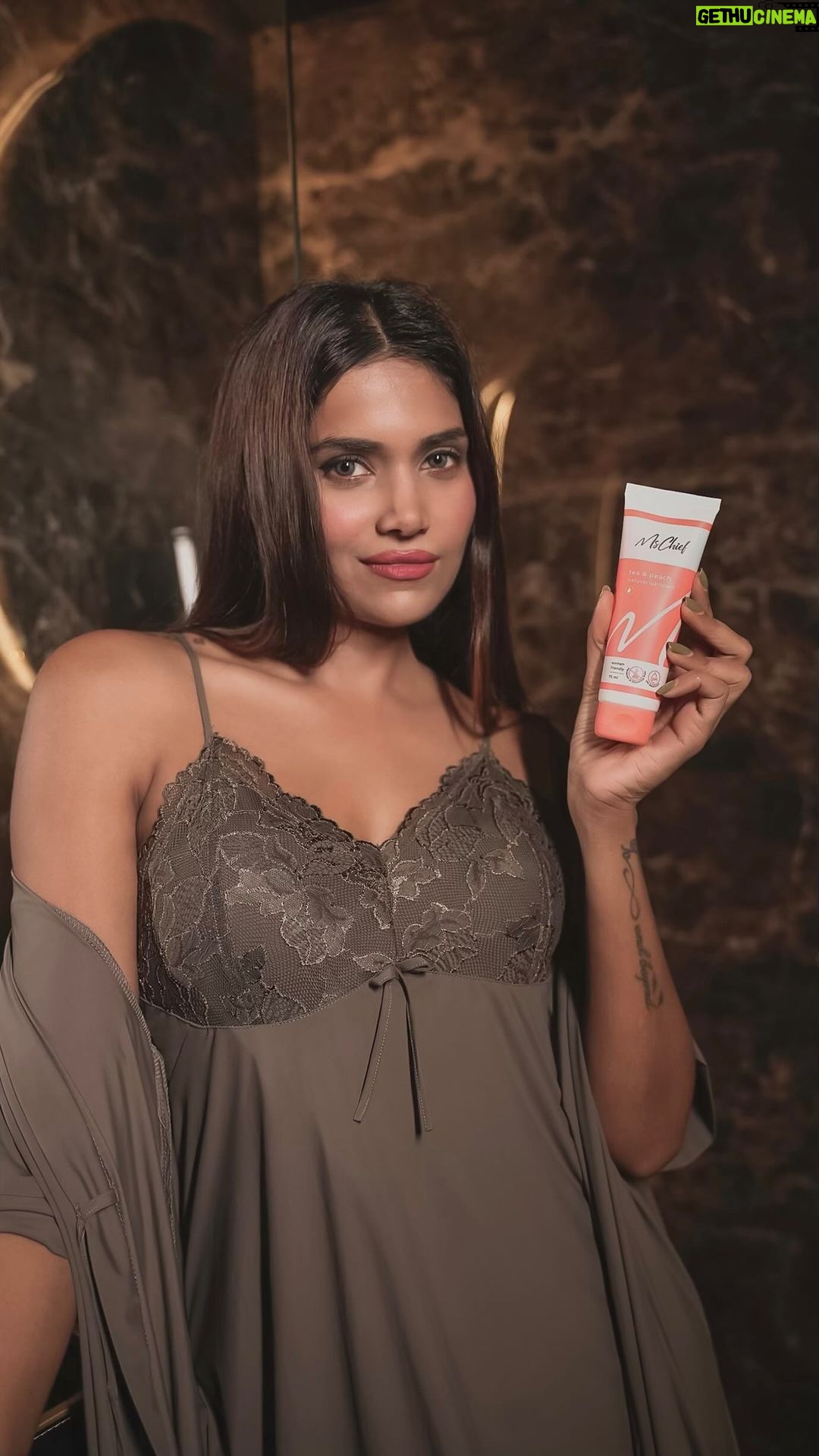Dimpi Sanghvi Instagram - #Claimyourpleasure just like me by picking your intimacy products only from @mschief.in My personal favourite is their Tea & Peach lube. The formulation is specially crafted for the physiology of women. It is clean, chemical & paraben free & also sugar free so no risk of infections. It contains natural wellness of aloe vera, Vitamin E & sea buckthorn. Head to @mschief.in to get your favourite pleasure product. #ad #mschief #intimacyproducts