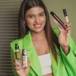 Dimpi Sanghvi Instagram - Make the most of the season’s biggest sale #AmazonWardrobeRefresh get up to 60% off on top beauty brands at the 🎉✨ Sale is live now…   To recreate my look and get the products I am using, simply search for the below codes on Amazon: Cosrx Advanced Snail 96 Mucin Power Essence - B00PBX3L7K Maybelline New York Liquid Foundation - B087XG6WWX Swiss Beauty Liquid Light Weight Concealer - B07WTM9SFJ RENEE Fab 5 Nude 5 in 1 Lipstick - B08WLYRCRC RENEE Eau De Parfum Bloom - B0B5N8MTPN   #AmazonWardrobeRefreshSale #AmazonBeauty #WardrobeRefreshSale #AmazonIndia #BeautyOnAmazon #DimpiSanghvi Makeup - @kajolrpaswwan @kajolrpaswwanmakeupacademy @kajolrpaswwanteam