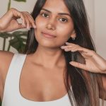 Dimpi Sanghvi Instagram - Complete your beauty regime with Kapiva Glow range. Made with 100% natural & ayurvedic ingredients. Kapiva Skin Foods Glow Mix naturally boosts collagen, glutathione and hyaluronic acid in the skin that works wonders to heal and nourish our skin from within! 🌹✨💫🌱🍀 Kapiva Glow face wash helps reduce dark spots & pigmentation naturally and clear their clogged pores. Kapiva Glow oil improves skin health and gives you naturally glowing skin Buy before the stock runs out! Use code DIMPI15 for additional 15% discount. @kapiva_official #skinkasahifood #skinfoods #kapiva #kapivaskinfoodsglowmix #naturalingredients #ayurvedicingredients #ayurvediclifestyle #ayurvedicproduct #ayurveda #skincare #skincaretips #collagen #skinhealing #reelsinstagram #trendingaudio #trendingreels #dimpisanghvi #ad