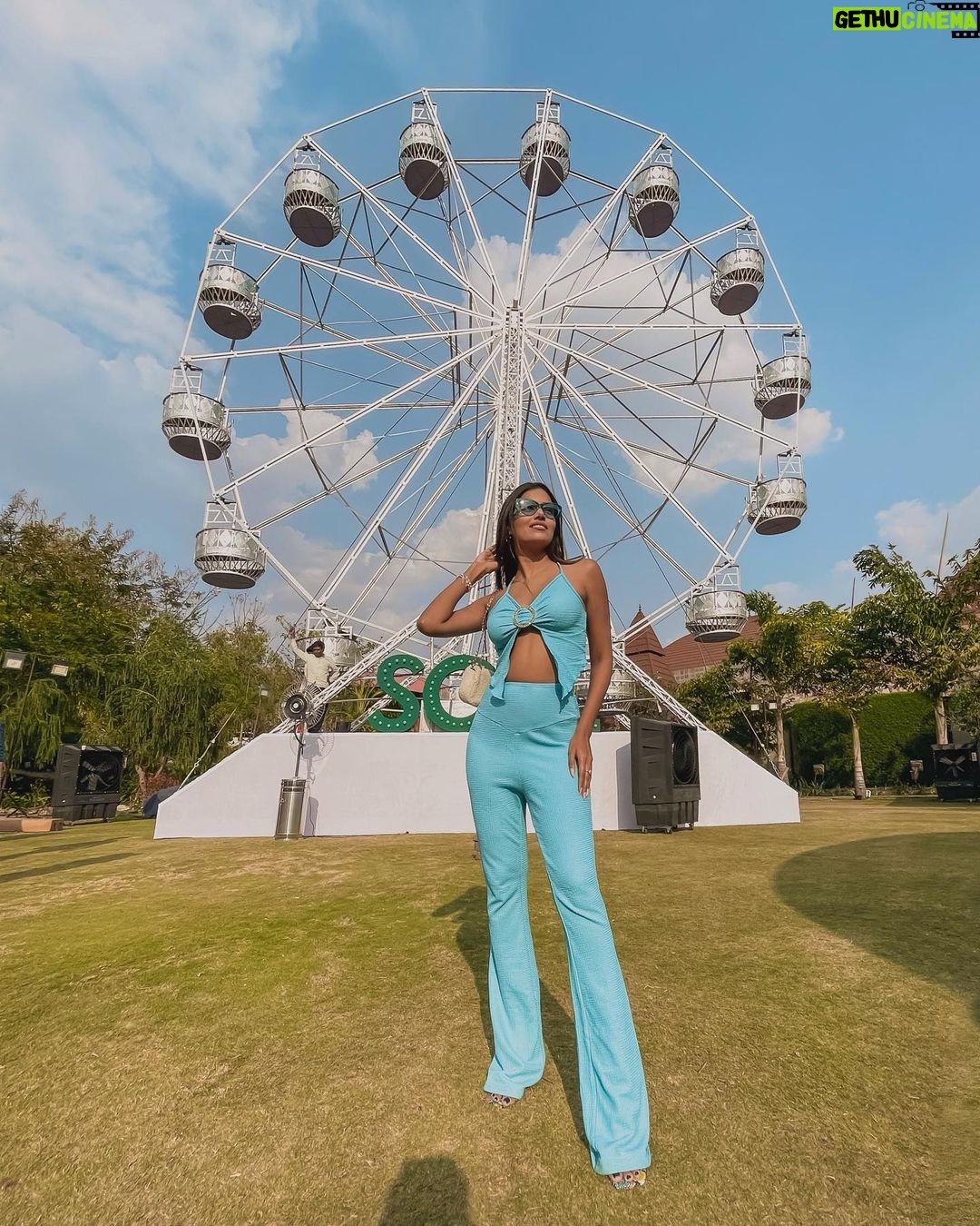 Dimpi Sanghvi Instagram - What a lovely weekend at #SoulFestival2023 🦋 The festival was curated so well with an array of immersive experiences planned throughout the day. 💕 Think abundant music, art, food, and wellness offerings—all amid the picturesque backdrops and immense calm of The Ananta, Udaipur. @anantahotels @lifestyleasiaindia @the.envelop @travelandleisureindia @architecturedesign.in #DimpiTravelDiaries #Udaipur The Ananta Resort and Spa, Udaipur