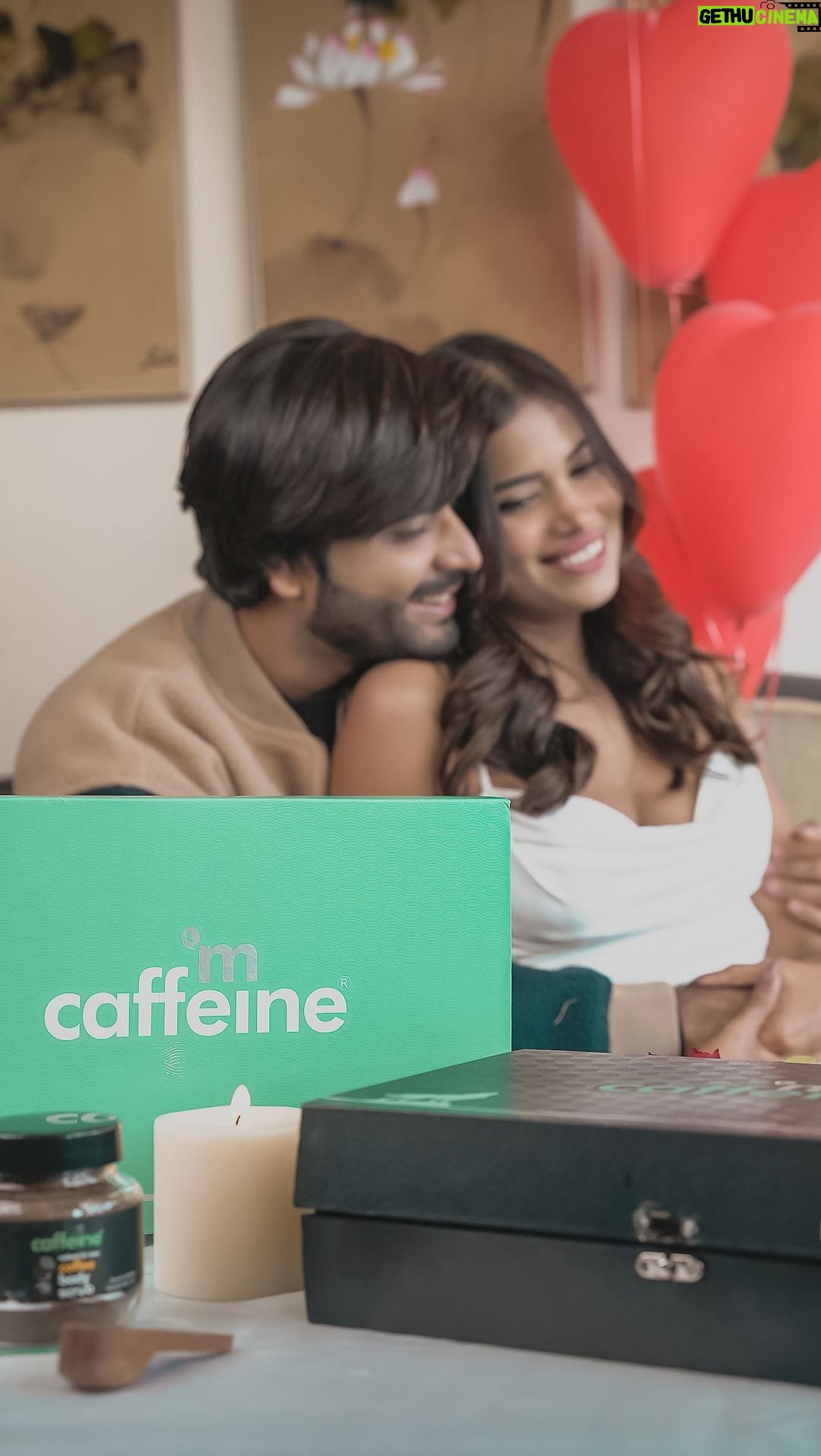 Dimpi Sanghvi Instagram - Small gestures can go a long way in building a healthy relationship. For eg, I express my love & pamper my partner at every chance I get. So this Valentine’s Day, I surprised shashank with @mcaffeineofficial’s Coffee Mood Gifting Kit & Coffee Moment Gift Kit. He likes skin care & coffee so I thought why not combine both & gift him these kits? The sensuous aroma of coffee of these products is heavenly. Their body scrub has helped me remove all the tan from my recent trip to the Maldives and so I really wanted Shashank to try it as well. Make your partner feel special this Valentine’s Day with mcaffeine’s gifting kit at FLAT 20% OFF ❤️ #ValentinesDay2023 #mCaffeine #GiftKits #Gifting #ValentinesGift #DimpiSanghvi #ad