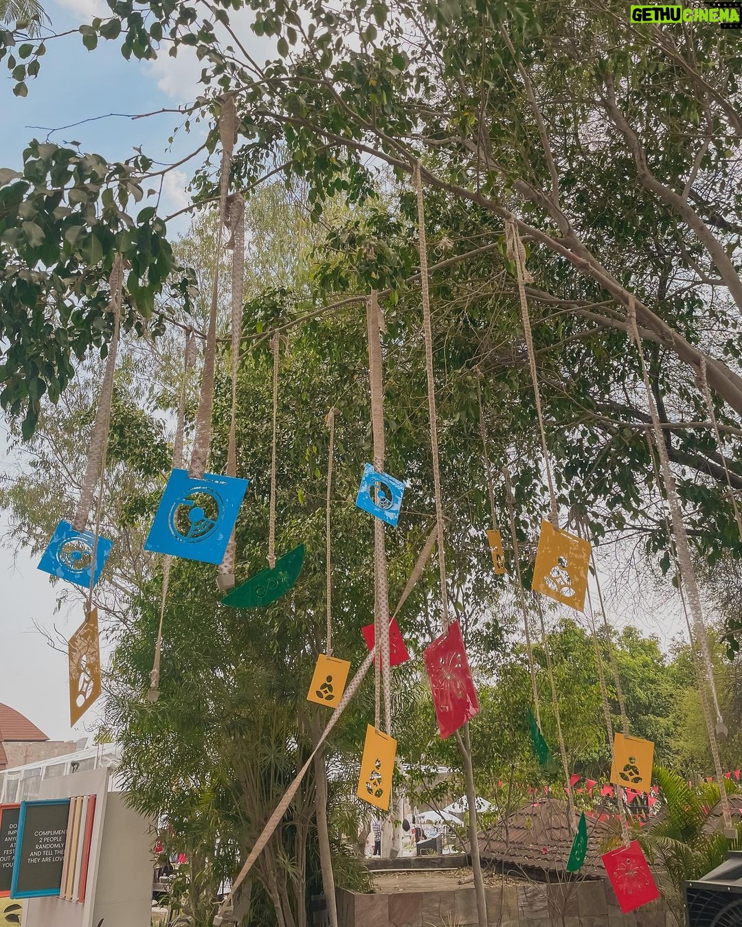 Dimpi Sanghvi Instagram - What a lovely weekend at #SoulFestival2023 🦋 The festival was curated so well with an array of immersive experiences planned throughout the day. 💕 Think abundant music, art, food, and wellness offerings—all amid the picturesque backdrops and immense calm of The Ananta, Udaipur. @anantahotels @lifestyleasiaindia @the.envelop @travelandleisureindia @architecturedesign.in #DimpiTravelDiaries #Udaipur The Ananta Resort and Spa, Udaipur