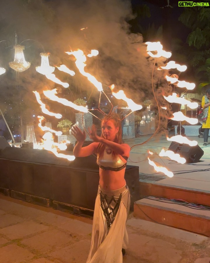 Dimpi Sanghvi Instagram - Day 1 at the #SoulFestival2023 β¨ This one of a kind invite only festival is being held for the very first time at @theanantaudaipur π₯ Evening of Day 1 started with a power pact performance by @harshdeepkaurmusic followed by mesmerising dervish dance & fire show along with firecrackers show, it was an absolutely stunning evening π @anantahotels @lifestyleasiaindia @the.envelop @travelandleisureindia @architecturedesign.in The Ananta Resort and Spa, Udaipur