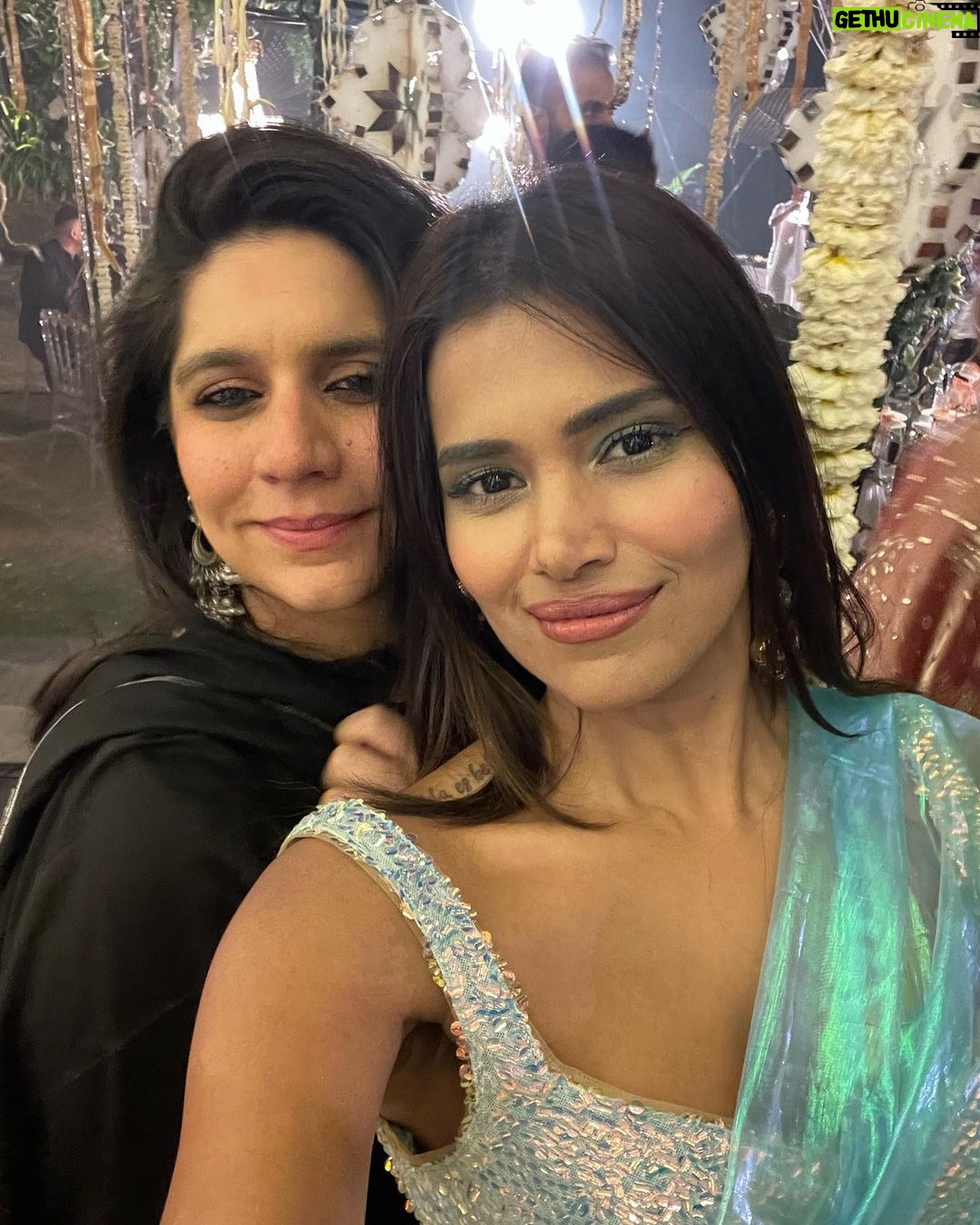 Dimpi Sanghvi Instagram - Day 1 at the #SoulFestival2023 β¨ This one of a kind invite only festival is being held for the very first time at @theanantaudaipur π₯ Evening of Day 1 started with a power pact performance by @harshdeepkaurmusic followed by mesmerising dervish dance & fire show along with firecrackers show, it was an absolutely stunning evening π @anantahotels @lifestyleasiaindia @the.envelop @travelandleisureindia @architecturedesign.in The Ananta Resort and Spa, Udaipur