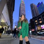 Dimpi Sanghvi Instagram – Concrete Jungle 🌿💚 #NewYork
.
.
.
#dimpitraveldiaries #travelreels #America #Christmas2022 #NewYears2022 #Winter #ootdfashion #indiantravelblogger #LuxuryLifestyle #LuxuryFashion #mumbaibloggers #IndianFemaleBloggers #FashionBlogger #LifestyleBlogger #TravelBlogger #IndianInfluencer #mumbaitravelbloggers #usa #indiantravelinfluencer #travelinfluencer #mumbaiinfluencer #newyork #brooklynbridge #newyorkinfluencers #newyorkbloggers #newyorkfashion #newyorkfashionweek #newyorker #newyorkcity Manhattan, New York