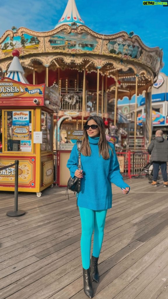 Dimpi Sanghvi Instagram - A day at Pier 39 Fisherman’s Wharf, San Francisco 🐠 It’s a vibrant neighbourhood to walk around, very busy with lots of restaurants, video arcade, stores for shopping & the cutest visitors sea lions 🦭 Save this post for your trip to San Francisco, California #dimpitraveldiaries #sanfrancisco #airportlook #usa #pier39 #fishermanswharf #travelreel #dimpisanghvi #sanfranciscoworld #sanfranciscocity #indiantravelbloggers #travelinfluencers #travelbloggers #travelcontent #america#california #indiantravelinfluencers #travel #Christmas2022 #NewYears2022 #Winter #December #Holidays