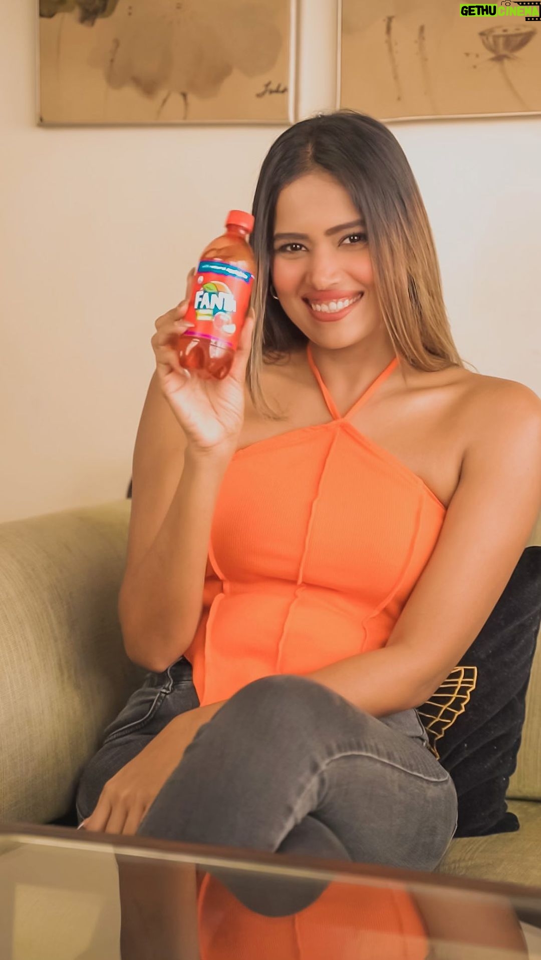 Dimpi Sanghvi Instagram - Flip it till you make it π Delve into the crunchy #FantaAppleDelite. If you love the new Fanta Apple Delite, take part in the #FlipLikeKartik challenge to win some epic merchandise from @fantaindia ! All you have to do is: β’ Upload a video of you flipping a #FantaAppleDelite β’ Tag and follow @fantaindia @kartikaaryan β’ Use the hashtag #FlipLikeKartik to register your entry! β’ Stand a chance to win exclusive @fantaindia merchandise #dimpisanghvi #ad