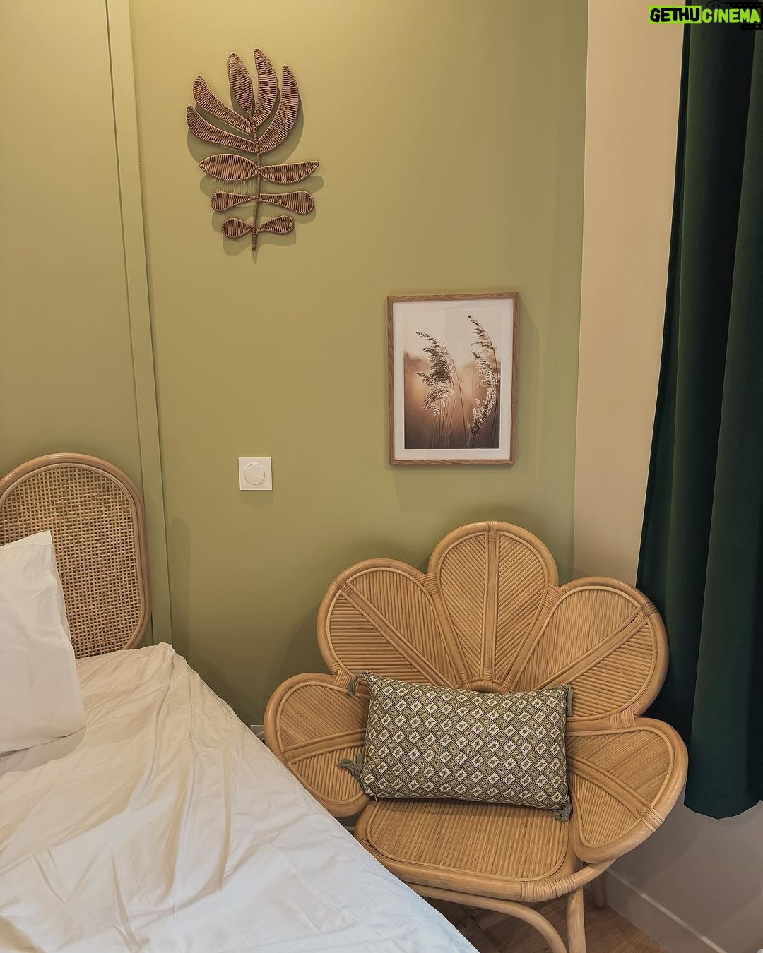 Dimpi Sanghvi Instagram - Embrace the charm of Parisian living at my @airbnb β where every corner tells a story, and every window opens up to a view of enchantment. My home away from home in the heart of Paris! π«π·β¨ #ParisianHideaway #AirbnbExperience #CityOfLights #DimpiTravelDiaries #IndianLuxuryLifestyleInfluencers #LuxuryLifestyleInfluencers #Paris #Travel #WinterFashion #MumbaiLuxuryLifestyleInfluencers #ChampsElysees #Airbnb #IndianTravelInfluencers Paris, France
