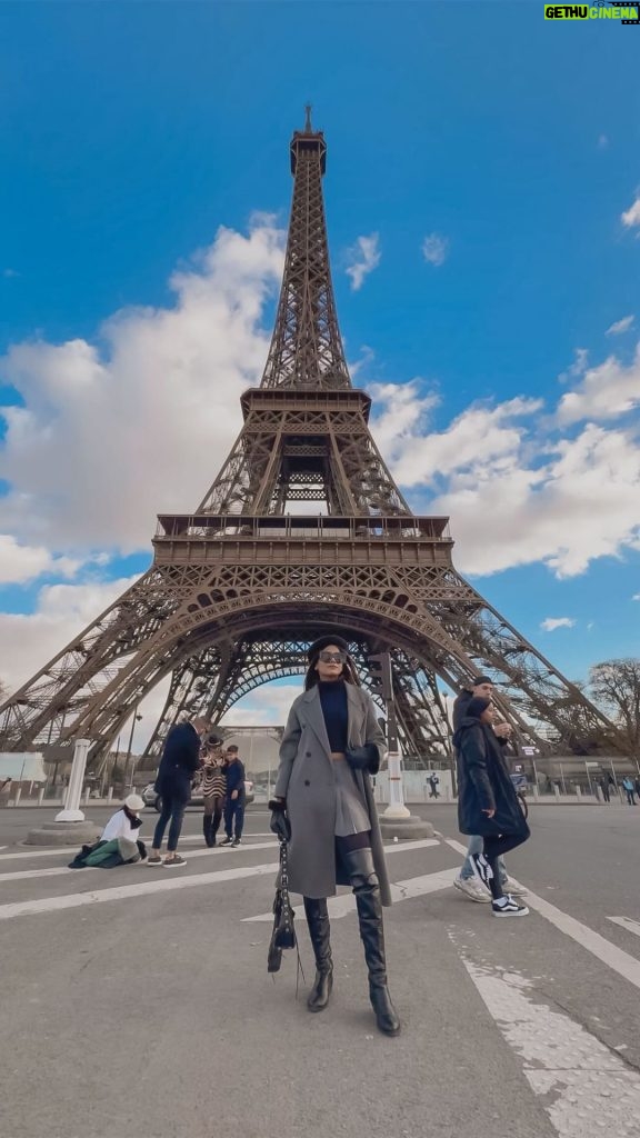 Dimpi Sanghvi Instagram - A day in Paris 💕 Thanks @airbnb for partnering with me for this incredible stay in Paris 😍 #airbnb #dimpitraveldiaries #paris #dimpisanghvi #airbnbexperience #eiffeltower #mumbailifestyleinfluencer #mumbailuxurylifestyleinfluencers #travelreels #parisfrance #indianlifestyleinfluencers #indianluxurylifestyleinfluencers Paris, France