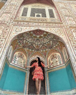 Dimple Biscuitwala Instagram - Feeling Each and every frame 🖼️🫶🏻
#jaipur #amerfort #nahargarhfort #dimplebiscuitwala #traveldiaries #jaipurdiaries #pinkcity