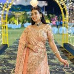 Dimple Biscuitwala Instagram – 🧡✨#showready #sangeetnight #dimplebiscuitwalalive 
.
Wearing @aasvi_by_sheetalchandel 
Jewellery by @thejewelstudiio 
Styled by @style_by_mita