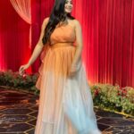 Dimple Biscuitwala Instagram – 🧡✨ #showready 
Wearing @roset.96 
Jewellery by @thejewelstudiio 
Hair by @headshotsalons 
Styled by @style_by_mita