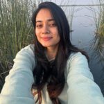 Dimple Biscuitwala Instagram – Nature’s silent symphony, a refreshing serenade for the soul☀️ #SunriseMagic #blissfulmoments #naturelove #nalsarovar #nalsaroverbirdsanctuary Nal Sarovar