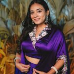 Dimple Biscuitwala Instagram – Show diaries💜
Wearing @mangalyam_ahmedabad 
Styled by @style_by_mita 
Jewellery by @thejewelstudiio 
.
#sangeetnight #dimplebiscuitwalalive #shownight