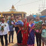 Dipti Rekha Padhi Instagram - 🙏😊 🔱🙏Omm Namha Shivaya🙏🔱 🙏Omm Baba Akhandala Mani🙏 #family❤