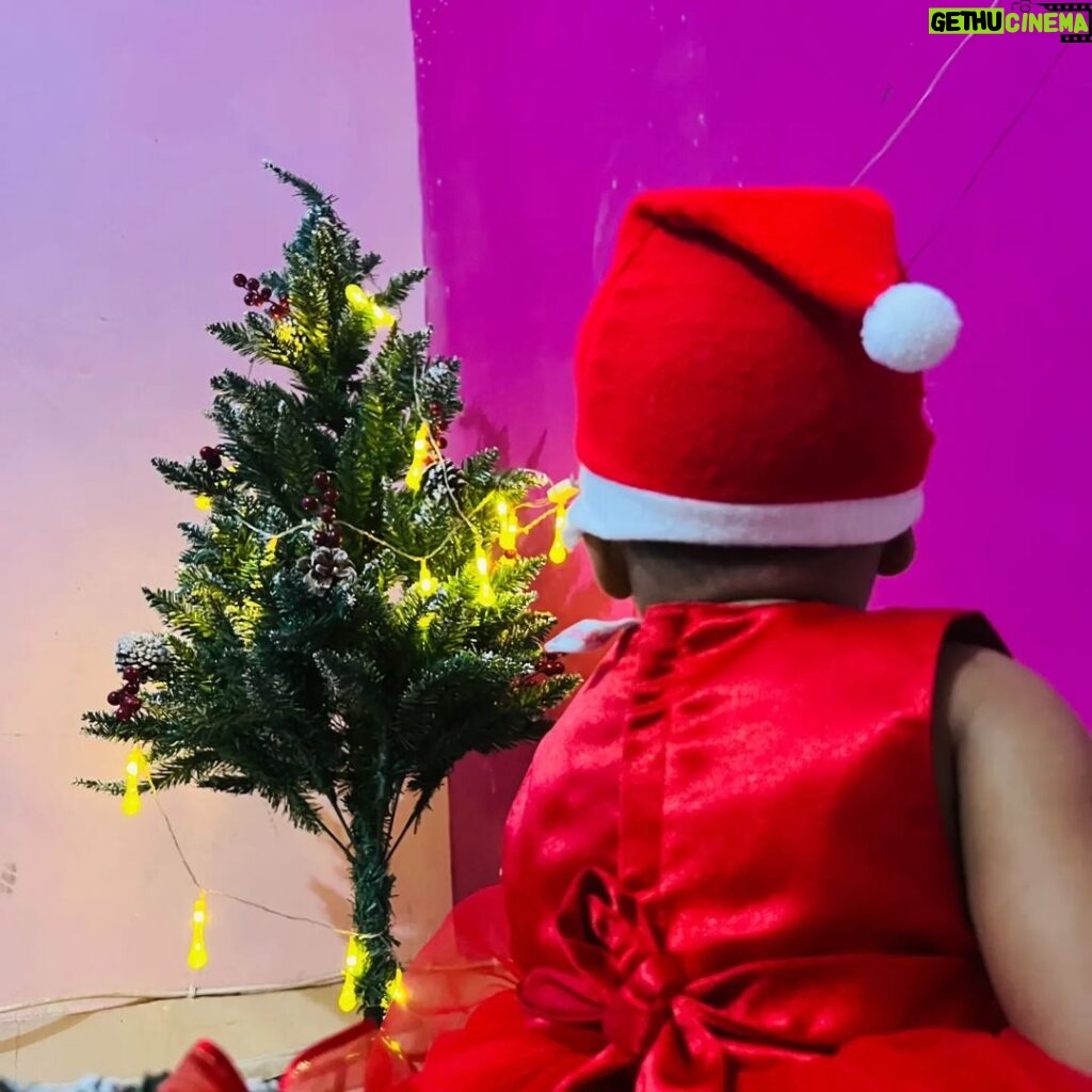 Dipti Rekha Padhi Instagram - Merry Christmas My little Santa 🎅 #merrychristmas🎄 #christmasdecor #christmastree #instagood #instagram #odisha