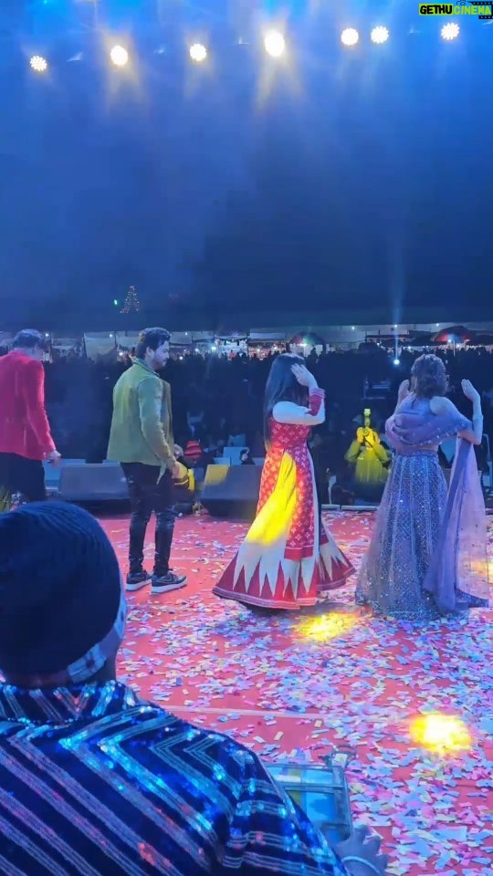 Dipti Rekha Padhi Instagram - Had an amazing show at Maitapur Mahotsav With @cookies_swain @mantuchhuria @pupindrra @subhasis_sharma Special Thanks to Bishnu sir🙏for inviting me to this event😊 . . #diptirekhaliveconcert