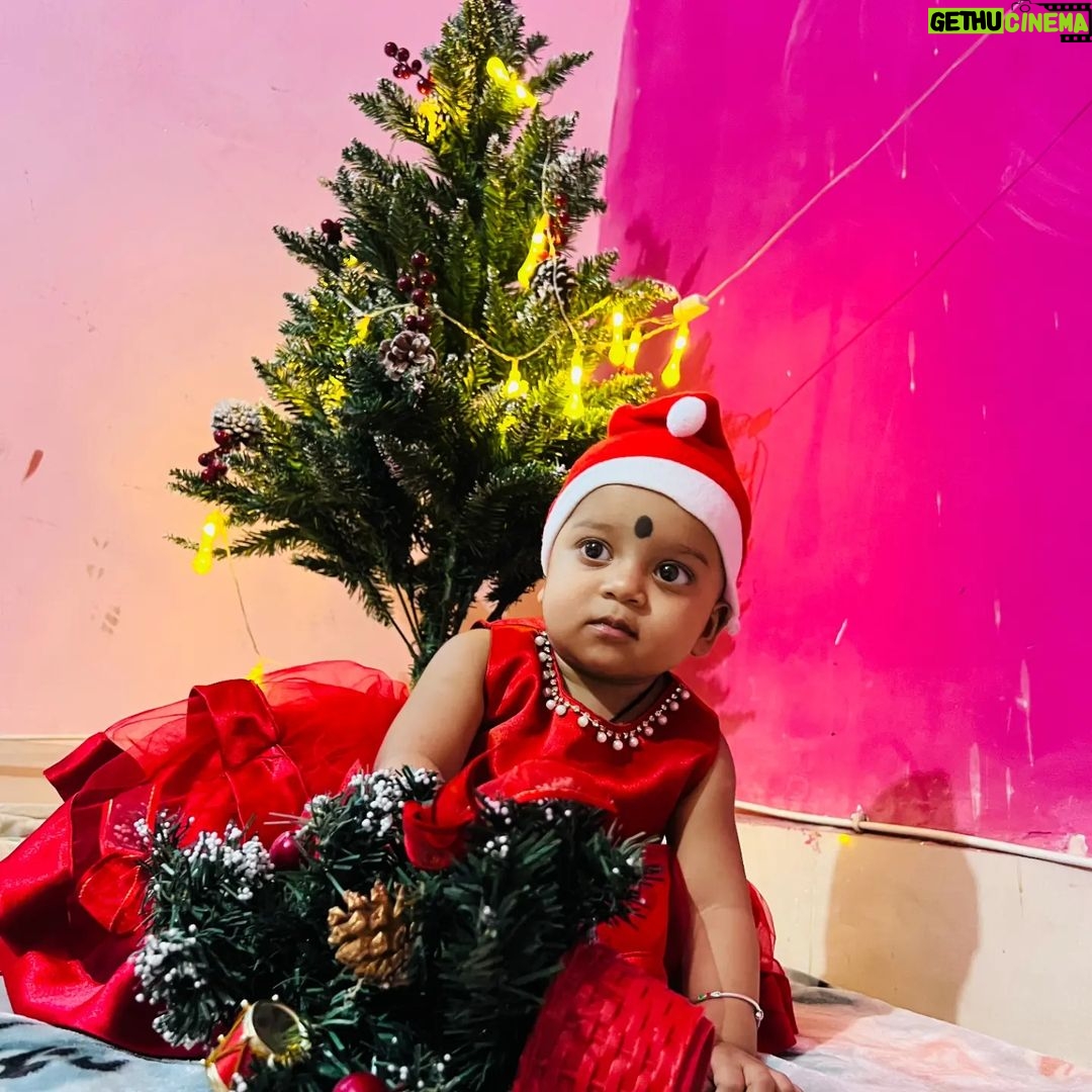 Dipti Rekha Padhi Instagram - Merry Christmas My little Santa 🎅 #merrychristmas🎄 #christmasdecor #christmastree #instagood #instagram #odisha