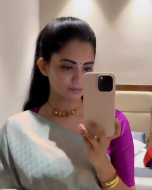 Disha Madan Instagram - 10 years ago I tried acting for the first time ever in my life!
Received SO MUCH LOVE that even till date, so many people recognise me as Vachana from Kulavadhu ♥️

A decade later, here I am, back again on your screens everyday! But now, as Bhavana 🩷

Nervous, excited & super happy to be back though! Can’t wait to hear your thoughts once we telecast! Please give me all your love just like you did back then 🤗

@zeekannada ✨