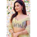 Divya Agarwal Instagram - How much I love dressing up traditional!😍 Styled by @stylingbyvictor @sohail__mughal___ Assisted by @styleby_antara Outfit @shilpiguptaatelier