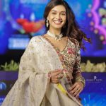 Divya Agarwal Instagram – 💫MID DAY DIWALI MAHOTSAV💫

@divyaagarwal_official 
@middayindia 

#diwalimahotsav#middayindia #bollywood #divyaagarwal