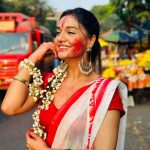 Divya Agarwal Instagram - There was a time when I stopped believing in god, with papa’s loss my personal life was a mess.. I lost faith.. I thought all the solah somvar and the Navratri fast were drowning somewhere… this year when I had ganpati and celebrated all the festivals. I had a support, I saw the Shraddha in god again.., kept doing it n today I proudly say that I have reconnected with god. I love the life that I have. I’m so proud of my choices in life.. friends and family that u feel proud to have has only come with good deeds… thank you shera wali Mata… you have given me more than I deserve.. happy dassera and I’m waiting for Diwali ❤️ Styled by @stylingbyvictor @sohail__mughal___ Earrings by @rubans.in