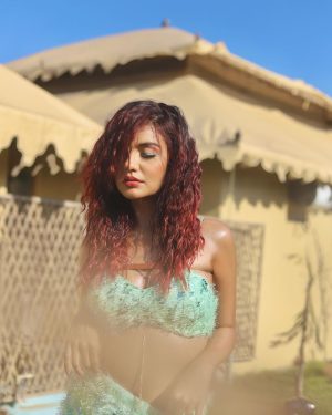 Divya Agarwal Instagram - 🧚🏻
.
Outfit @victor_robinsonofficial 
Styled by @stylingbyvictor @sohail__mughal___ 
Makeup @dishisanghvii 
Hair @fouzikazi_makeupndhair 
Clicked by @deepaksfilmography 
Bracelet @ne_nepal 
Accessories @aestheeetical
Shades @opiumeyewear