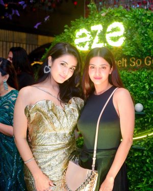 Divya Agarwal Instagram - What an evening! Celebrating charity @mfa_india with @ezeperfumes all things good for animals 💚

Thank you to everyone who came and supported the event! 

Sponsors 
@meatlessmeetmore 
@ezeperfumes 
@mfa_india 
@akinamumbai 
@magnanimousgrp