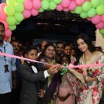 Divya Ganesh Instagram - Captures from Green trends franchise salon opening at coimbatore on 23/07/2023. happy to inaugurate the outlet and overwhelmed with the love showered. Stay blessed @sstudio.thedesignhub🥻 @hethalnam @kavyahairstylist
