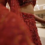 Divya Ganesh Instagram - Looking like a WOW 🤩 this festive season with @mokshaa_chennai ! Stellar outfits, amazing collection and my one stop shop for designer wear in Chennai ! @mokshaa_chennai #diwali #festiveseason #fashion #diwali23 #weddingseason #likeawow #divyaganesh