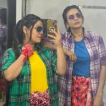 Divya Ganesh Instagram - Loved doing this video😍 we have another similar video too, comment ‘YES’ if you want us to post it too😍