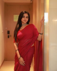 Divya Ganesh Instagram - Happiness lies in the small things made with love 🤍 #divyaganesh