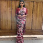 Divya Ganesh Instagram – Things will be better, just wait.

Blouse:
@sstudio.thedesignhub 

#divyaganesh 
#beingvedha 
#etvtelugu